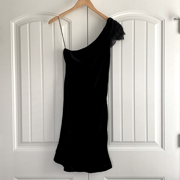 Ralph Lauren Rugby NWT Black Velvet One‎ Shoulder Lace Women's Dress Size 2 NEW - Picture 1 of 10